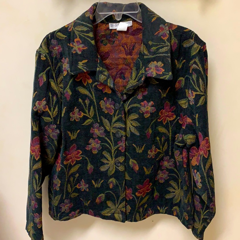 Beautiful New With Tags Warm Women’s Large Knit Jacket